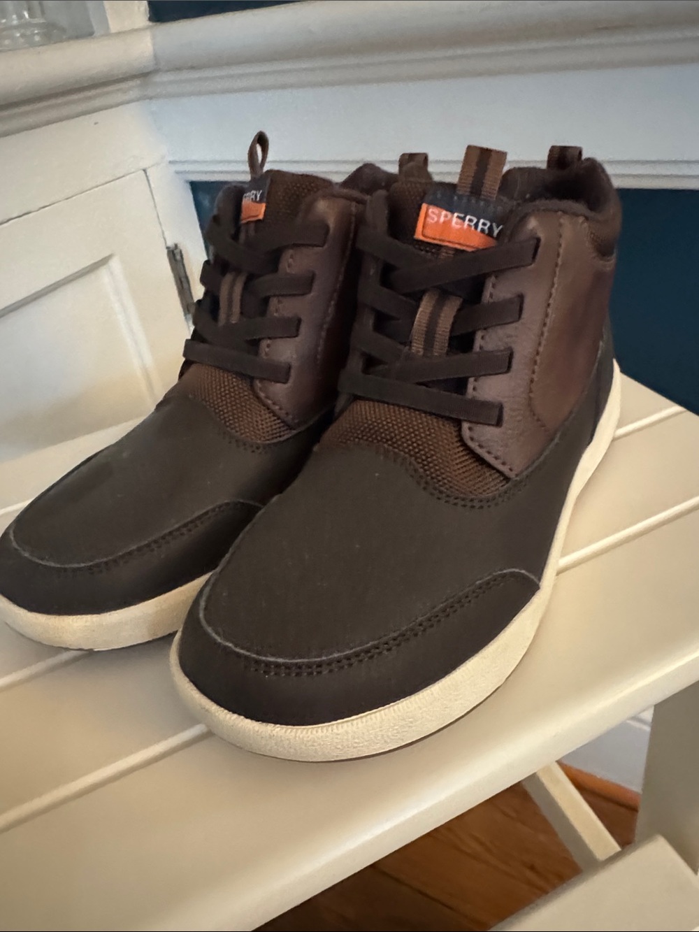 Sperry Boy’s Dark Brown Low-Top Lace Sneakers with White Sole